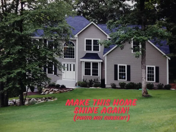 38 Albert Ray Dr, Ashland, MA 01721