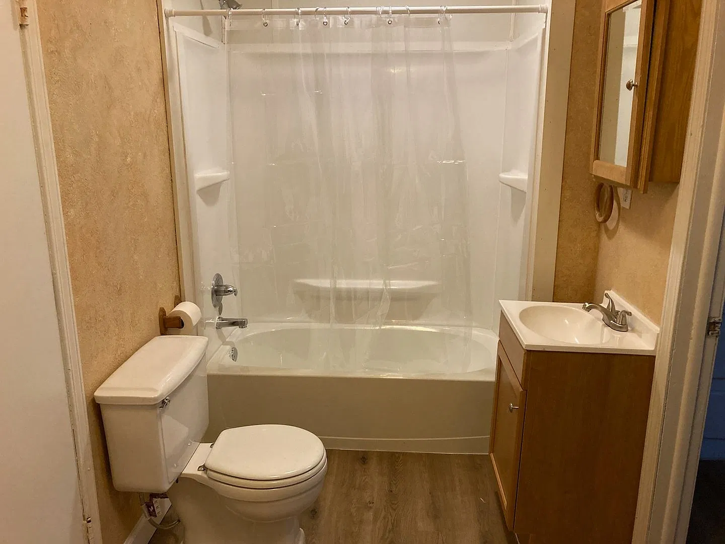2 Bedroom 1 Bathroom House For Rent — Photo 4