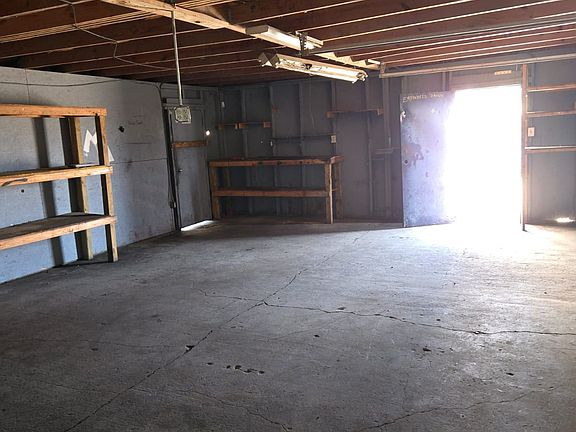 4th image of 1271 New Laredo Hwy