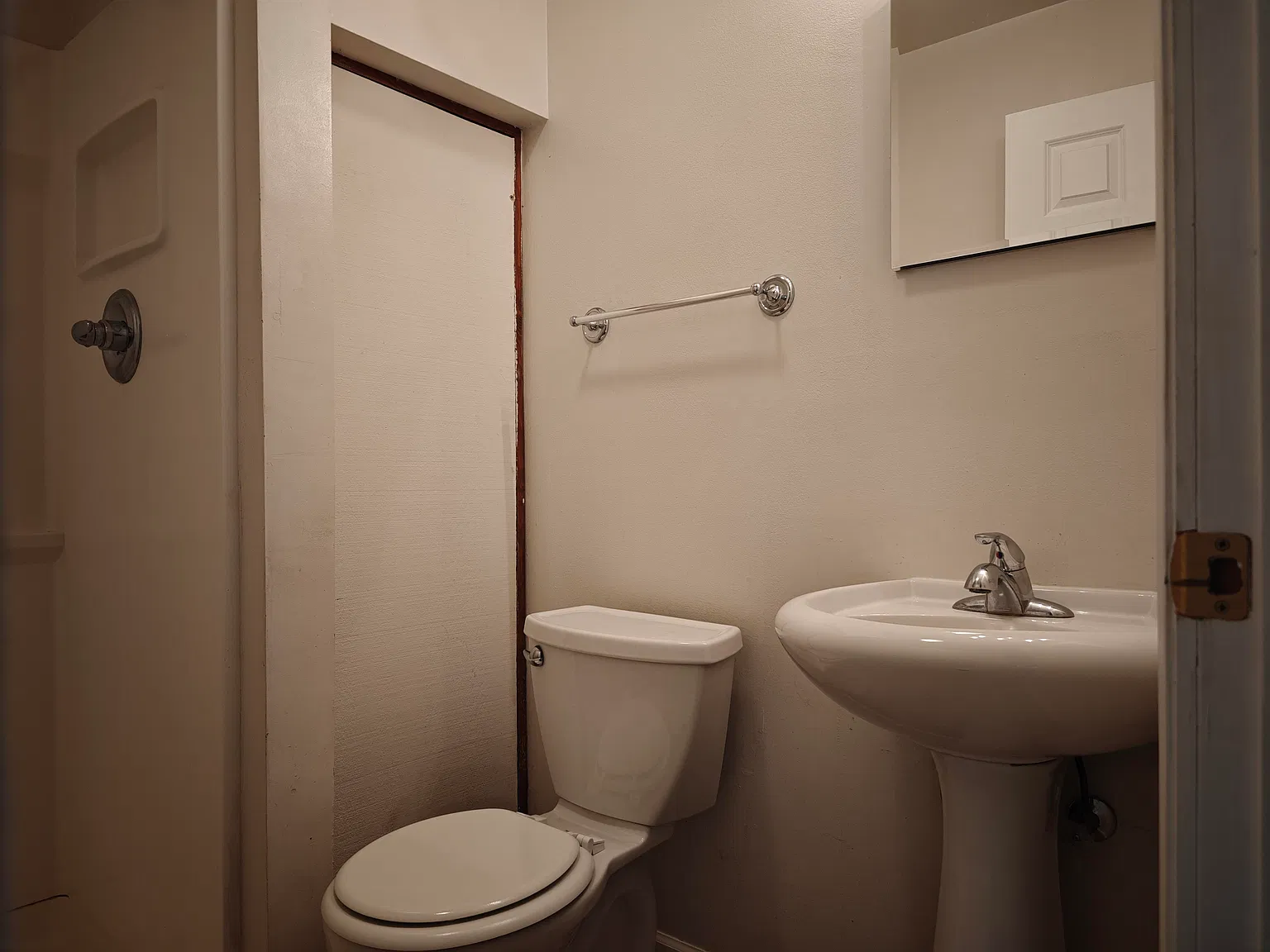 232PS Apt34 — Photo 4