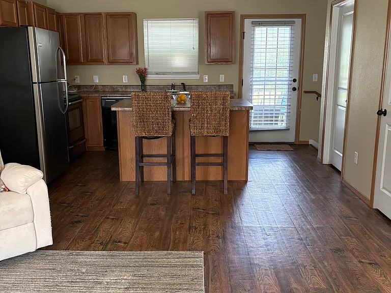 250 S Slopeside Dr — Photo 3