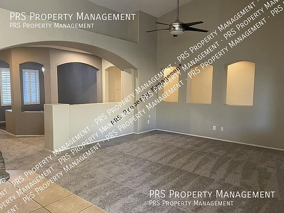 3rd image of 1432 E Peartree Ln