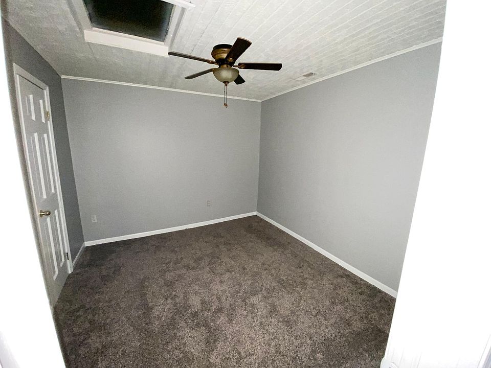 315 Liberty St Morris IL Zillow