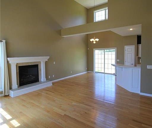 2nd image of 4603 Hallbrook Dr