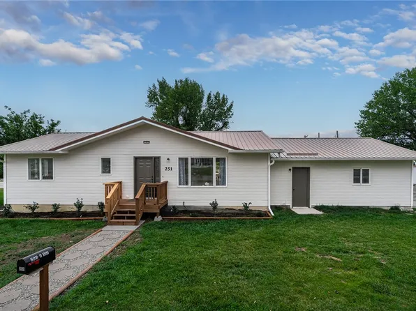 251 E 1st Ave N, Columbus, MT 59019