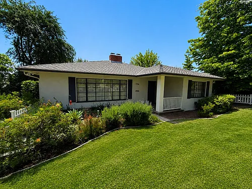 1796 E Mendocino St Photo 1