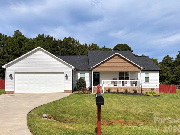 3038 Brody Ln, Maiden, NC 28650