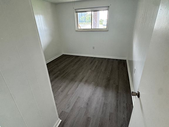 5th image of 116 Garrett Ln #116