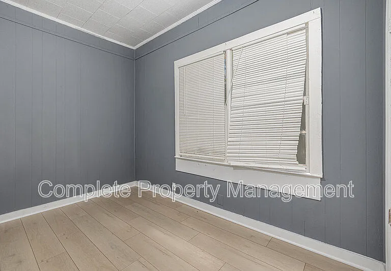 5906 5th St S — Photo 6