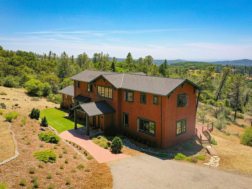 2nd image of 16372 Thornberry Way