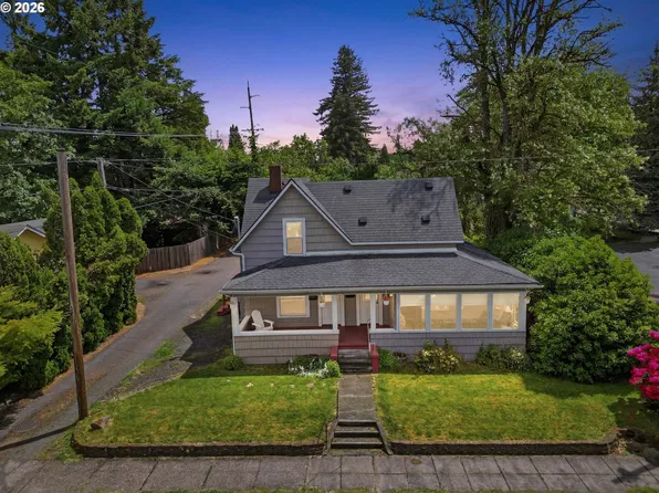 327 6th St, Springfield, OR 97477