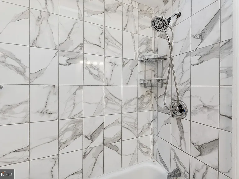 1451 W End Dr — Photo 23