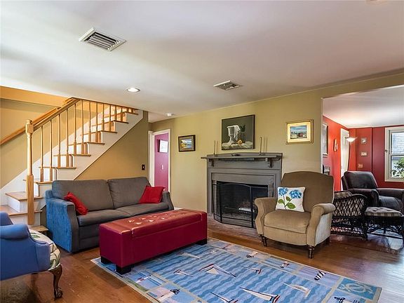 5th image of 21 Court House Ln #2