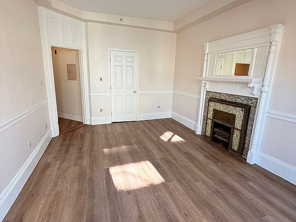 2nd image of 71 Westland Ave APT 403
