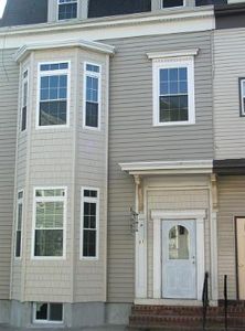 83 Eutaw St #1, East Boston, MA, 02128