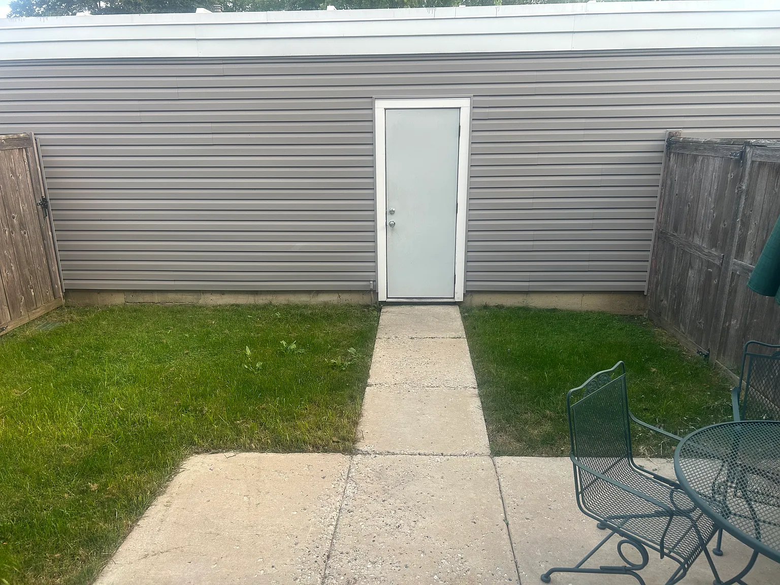3 bed, 1452 sqft, $2,500 — Photo 3