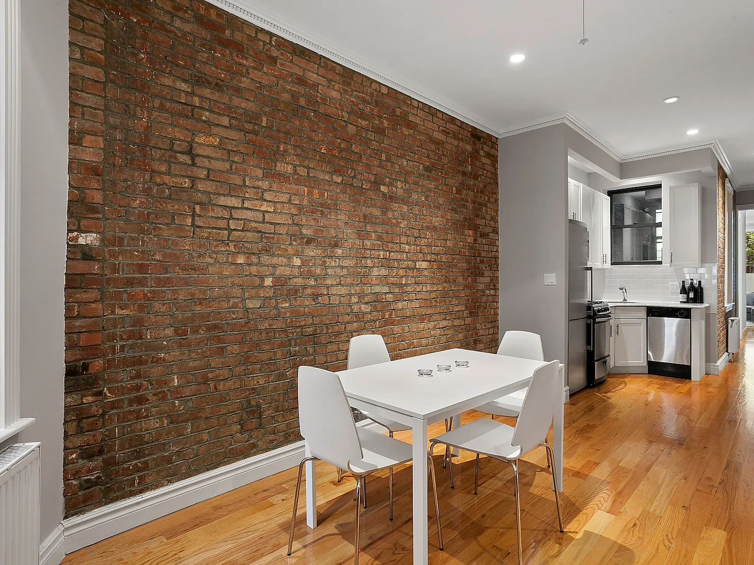 283 West 11th Street — Photo 4