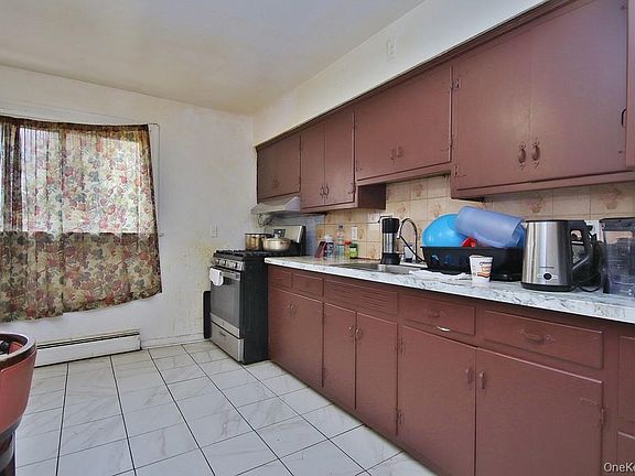 2nd image of 5 Highland Avenue