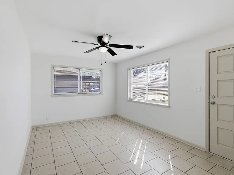 628 Urban St — Photo 8