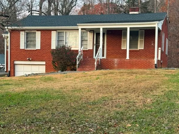 257 Stickney Rd, Winston Salem, NC 27107
