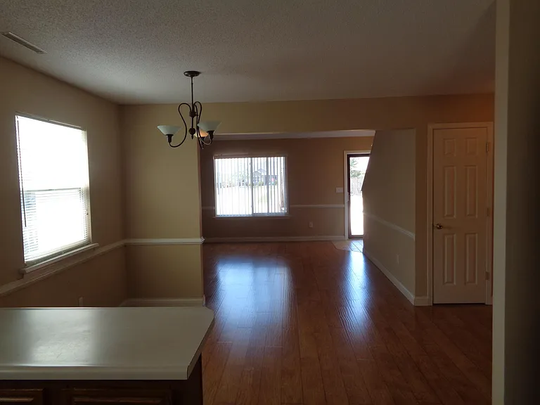 2600 Sunflower St #B — Photo 3
