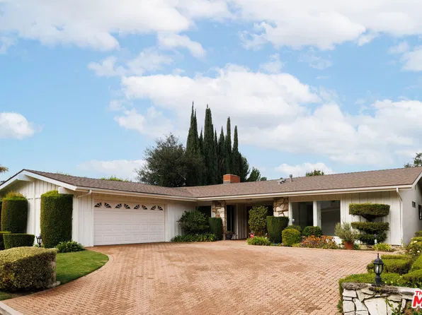 3135 Dona Marta Dr, Studio City, CA 91604