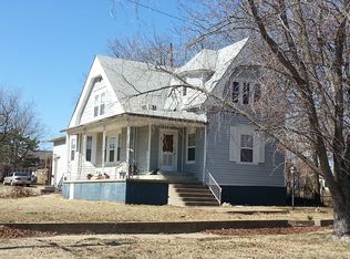 217 N Pecan St, Nowata, OK 74048