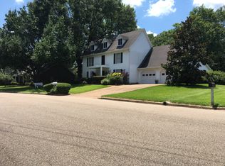 327 Timber Ridge Dr, Ridgeland, MS 39157