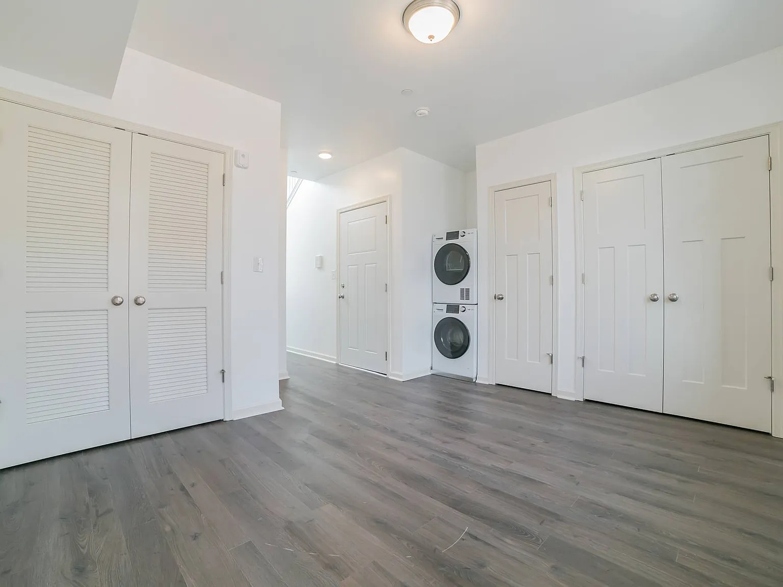 6615 Ridge Avenue — Photo 4