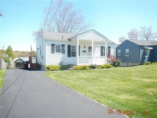 1139 Plum St, Sharon, PA 16146
