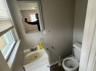 5402 Wintergreen Rd, Louisville, KY 40272