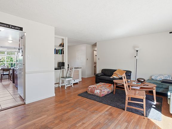 4th image of 8817 Patricia Ct