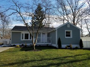 102 Sunset Ave, Old Bridge, NJ 08857