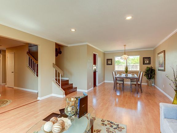 3rd image of 2681 Glen Ferguson Cir