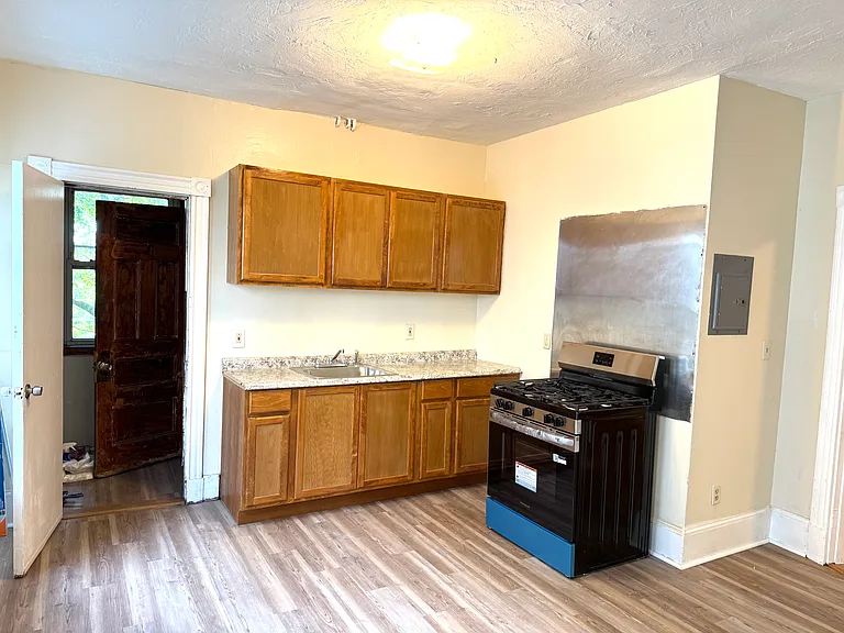 10 Dennison St #1 — Photo 5