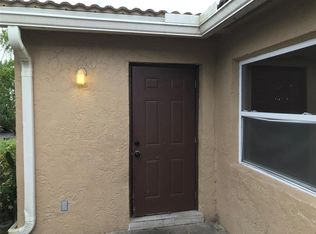 8424 NW 23rd Mnr, Pompano Beach, FL 33065