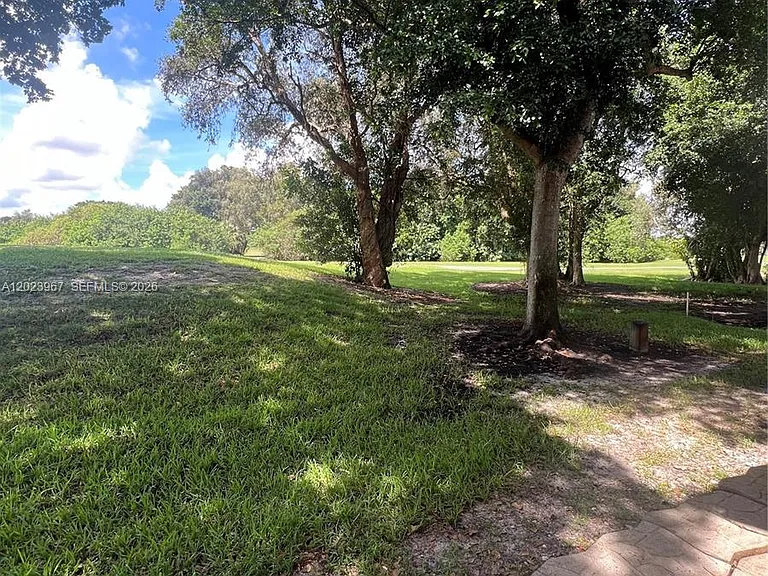 16373 Malibu Dr #51 — Photo 11