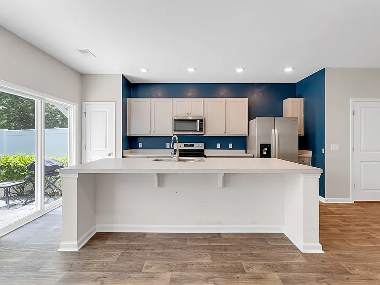 13 Villas Of Garrard Dr — Photo 12