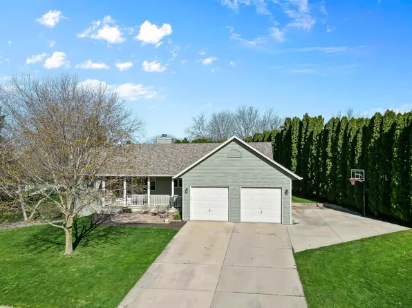 399 Ash St, Oregon, WI 53575