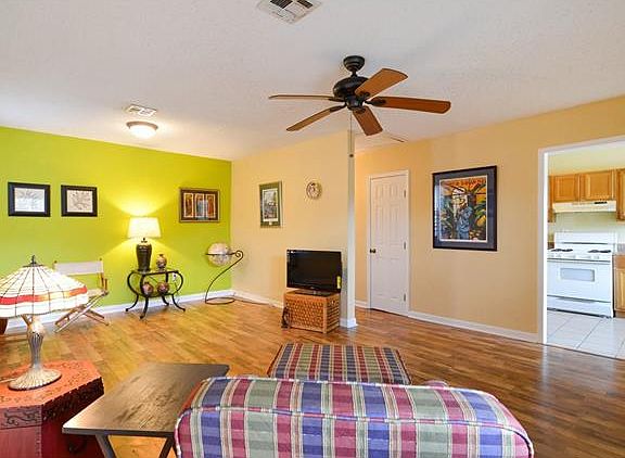 4th image of 6080 Warrington Dr