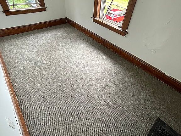 5th image of 424 W Union St