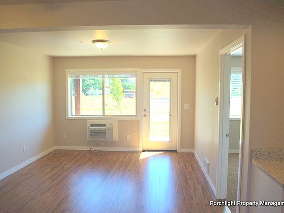 2nd image of 2005 Aaron Dr #102
