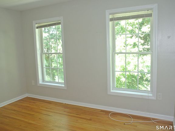 4th image of 670 Boston Post Rd APT 12