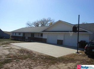 2865 County Road V, Prague, NE 68050