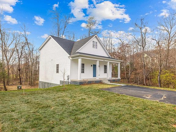 3rd image of 1445 Orchard Dr