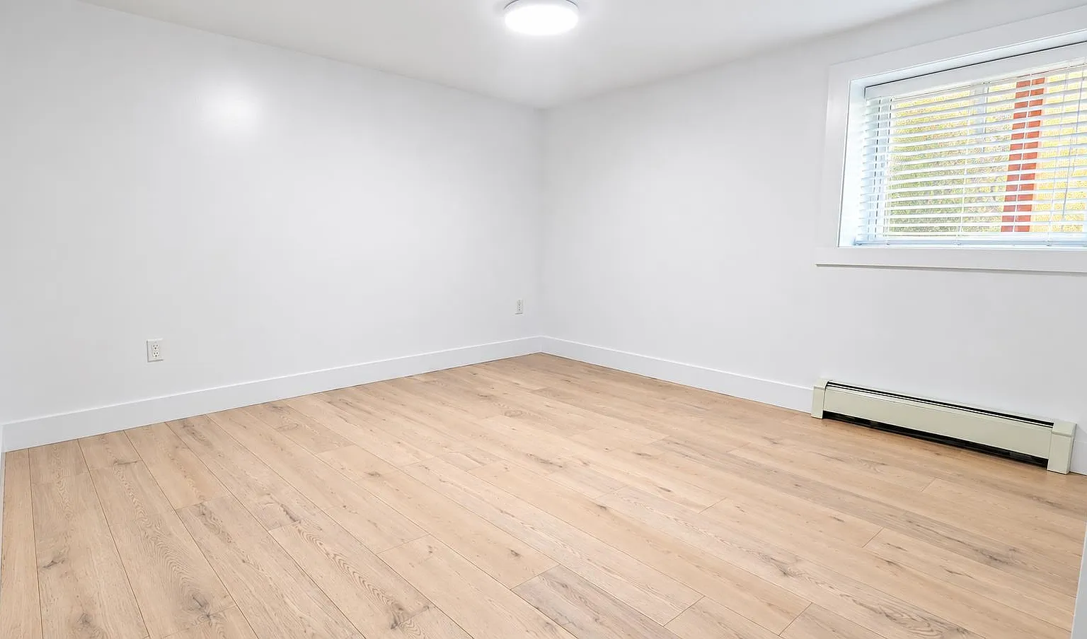 4 bed, 1500 sqft, $4,250 — Photo 4