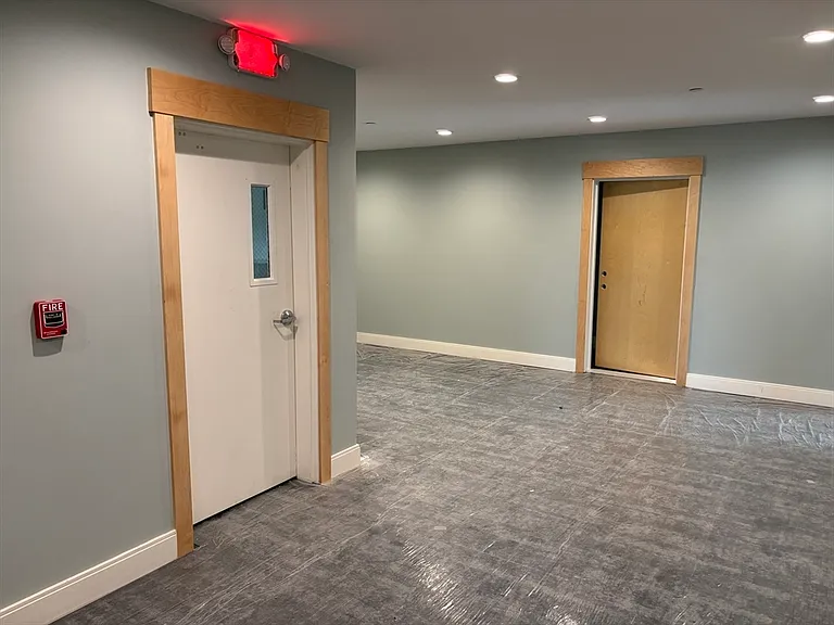 1391 Main St #300 — Photo 12