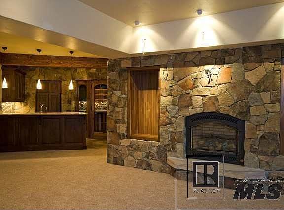 4th image of 2723 Whitewater Ln
