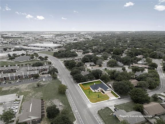 5th image of 7000 Oxford Dr