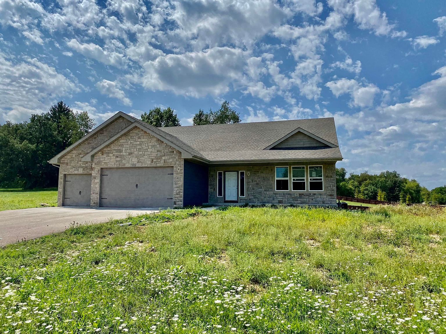 10170 Creek Ridge Trl, Belvidere, IL 61008 Zillow
